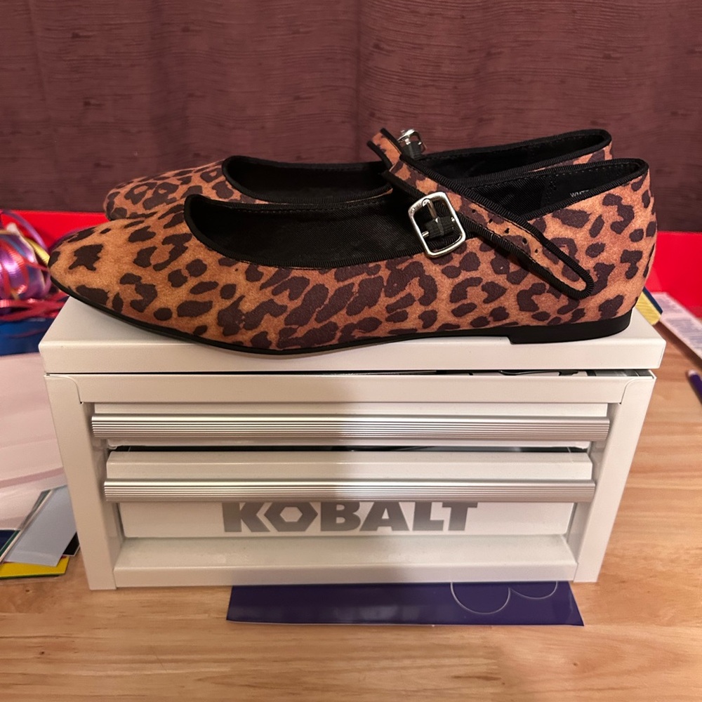 Time and Tru Brown Leopard Flats - Picture 2 of 5